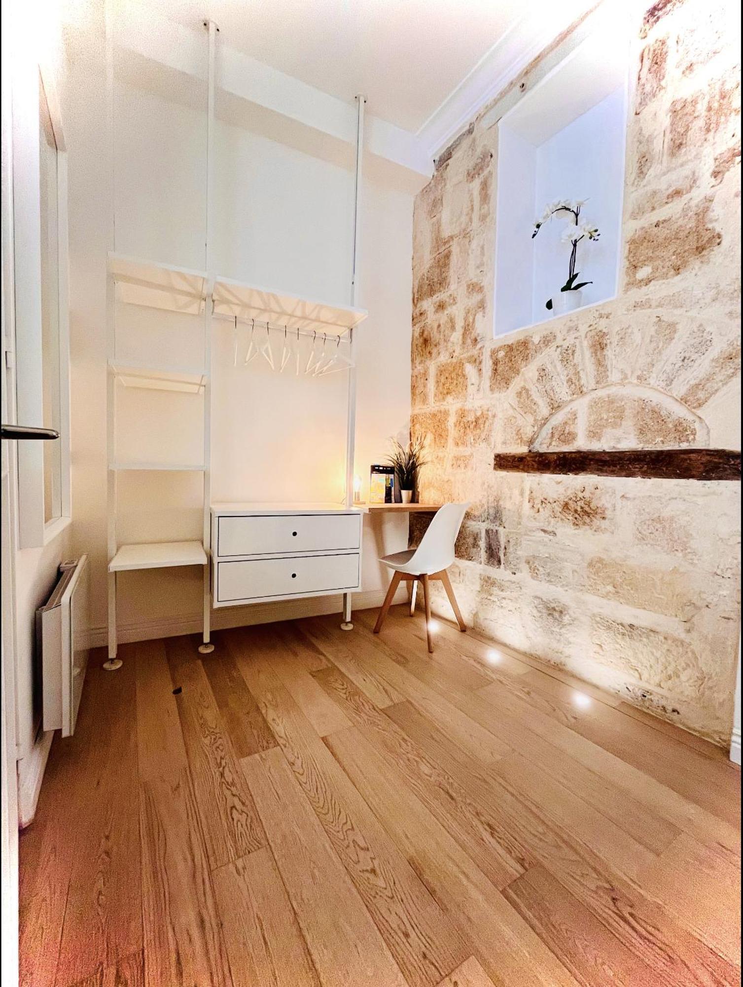 Perle Bleue - Charme & Serenite Hyper-Centre Montpellier Exterior photo
